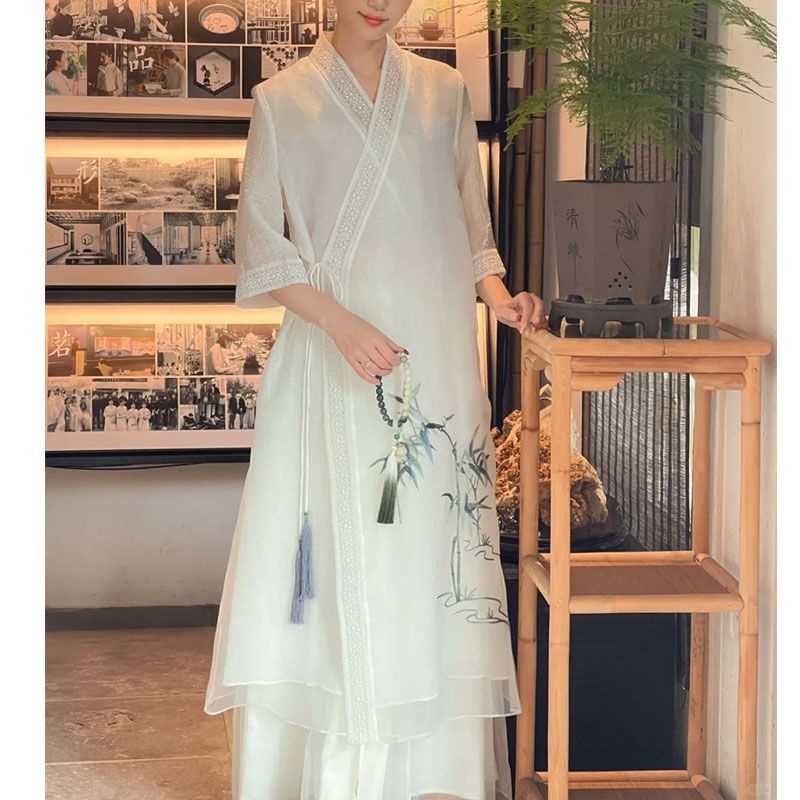 Hanfu nadahnuta haljina od šifona s elastanskim vlaknom, tie-dye uzorak, proljeće 2025