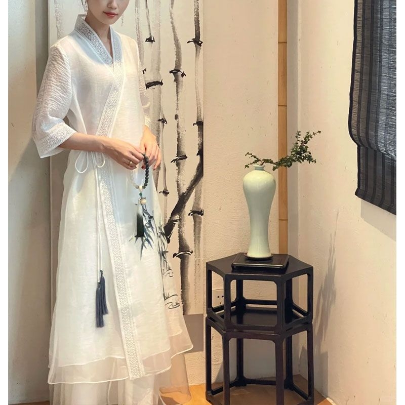 Hanfu nadahnuta haljina od šifona s elastanskim vlaknom, tie-dye uzorak, proljeće 2025