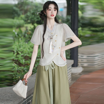 Комплект с бродирано сако в китайски стил и широки панталони, хански елементи, плат: памучна прежда; основна тъкан: памук; съдържание на памук 30–50%