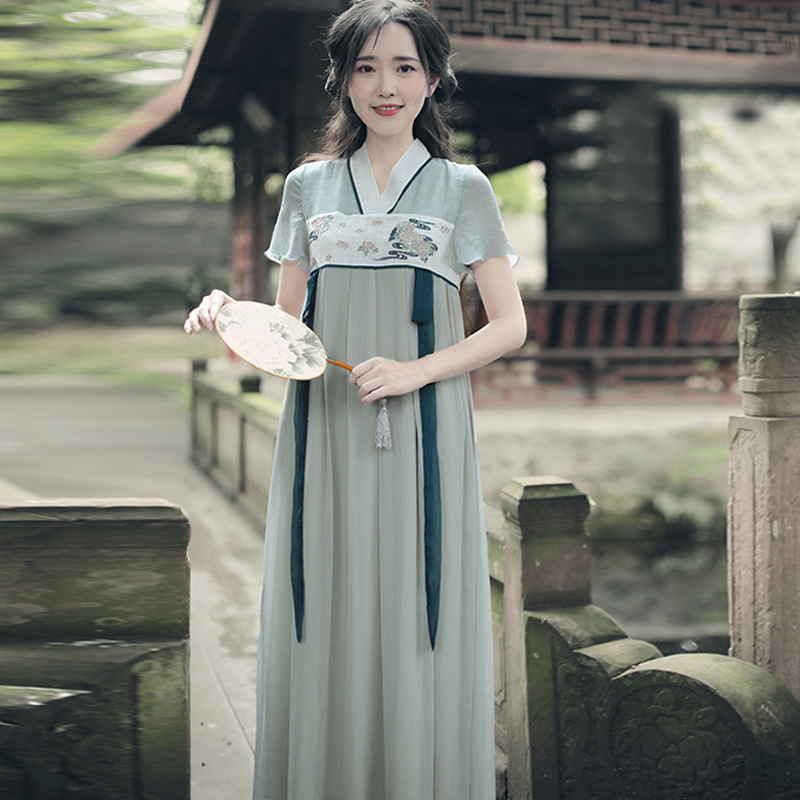 Ženska Hanfu haljina s izvezenim do prsa dizajnom, pamuk tkanina s podstavom, za cosplay starokineskog stila