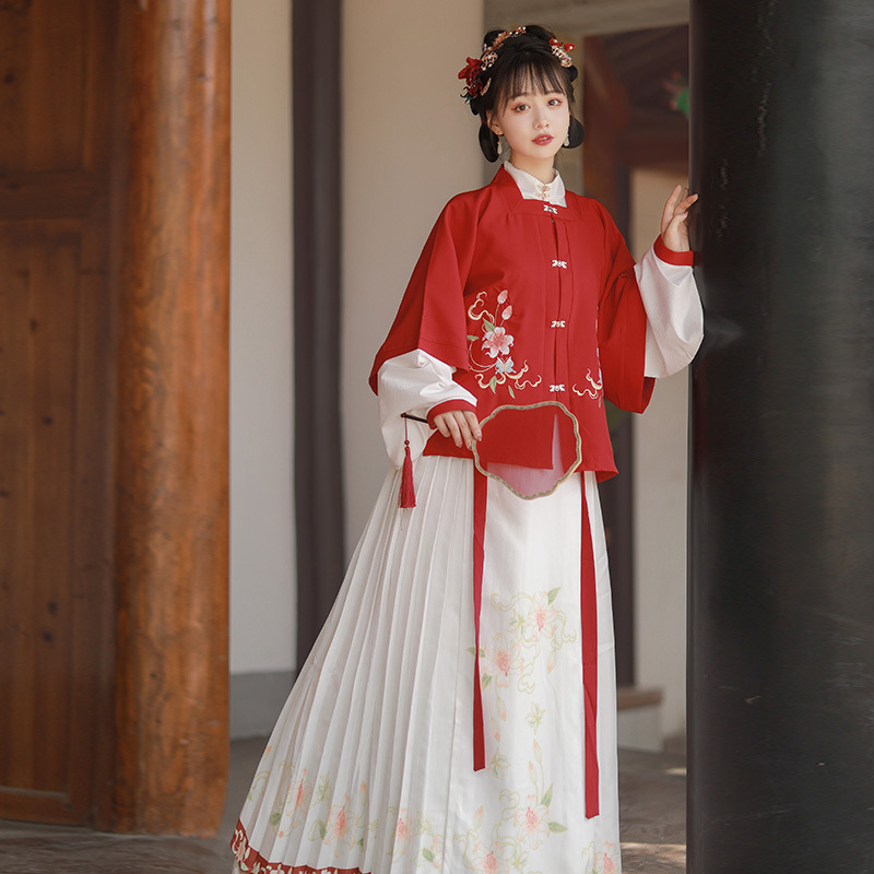 Ženska Hanfu haljina, kineskog stila, kostim iz drevnog doba, kvadratni izrez, kratki rukavi, tradicijski plisirani suknja; materijal: smjesa kemijskih vlakana; digitalni tisak; pogodna za Hanfu događaje, sve sezone.