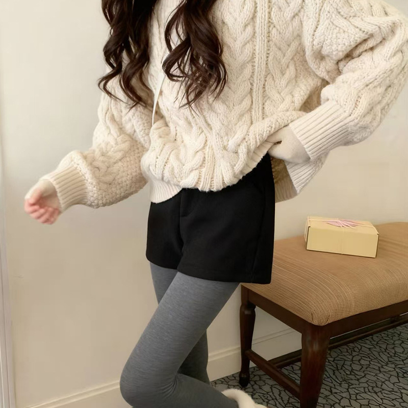 Sive ženske kratke hlače od vunenog kostima, visokim strukom, A-linija, jesen-zima 2026