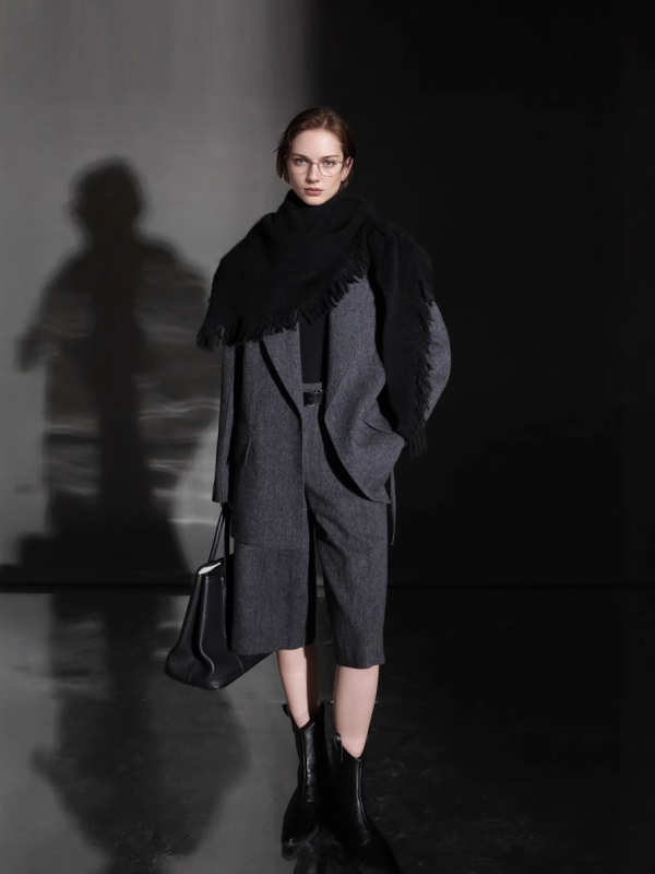 Γυναικείοι παντελόνες από μαλλί με ανάμικτο ύφασμα, ίσιο κόψιμο, μεσαία μέση, μήκος πέντε σημείων, μικροελαστικότητα, Άνοιξη 2025