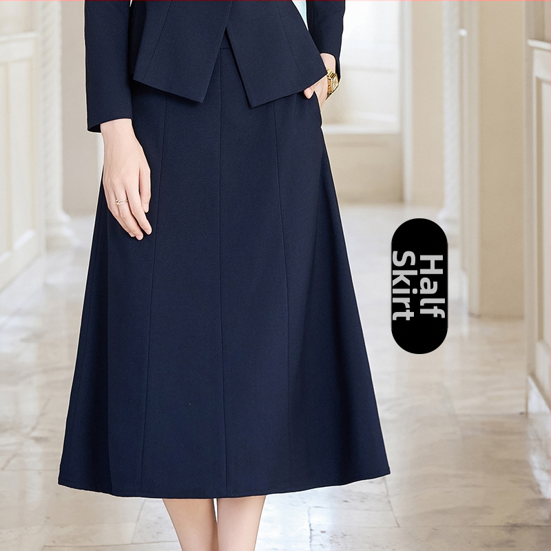 Profesionāls sieviešu divdaļīgs kostīms skolotājām, pavasaris 2025, poliestera maisījums (80-90% poliestera, <30% kokvilna), garš svārki un garas piedurknes, biroja intervijai