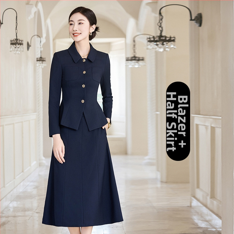 Profesionāls sieviešu divdaļīgs kostīms skolotājām, pavasaris 2025, poliestera maisījums (80-90% poliestera, <30% kokvilna), garš svārki un garas piedurknes, biroja intervijai