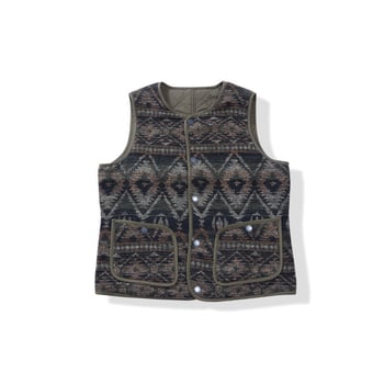 Okonkwo quilted vesta s Fair Isle uzorkom, indijskim totemom, dvostruka, dijamantni uzorak