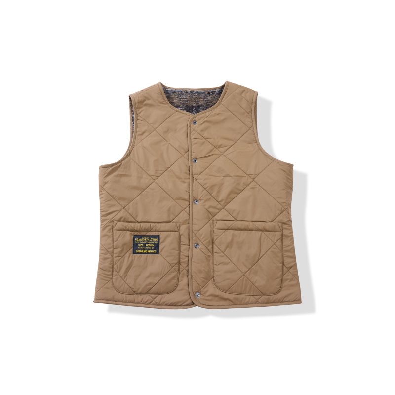 Okonkwo medvilnine užpildyta kviltinė liemenė, abipusė su Jacquard raštu Indijos totemas, pagrindinis audinys poliesteris, pamušalas medvilnė