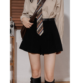 Corduroy plisirane široke šortse, duljine tri četvrtine, srednji pojas, casual stil