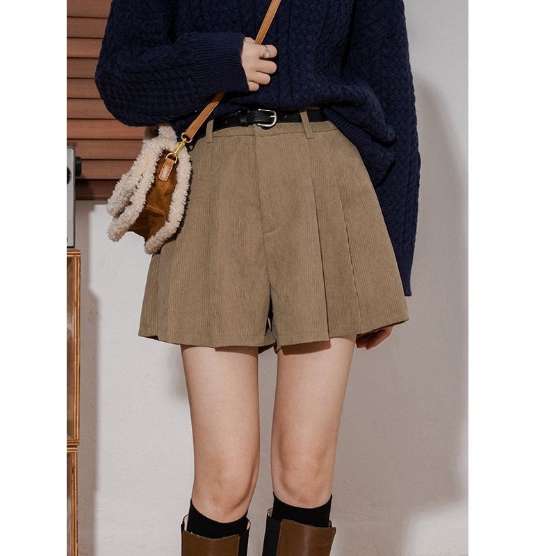 Corduroy plisirane široke šortse, duljine tri četvrtine, srednji pojas, casual stil