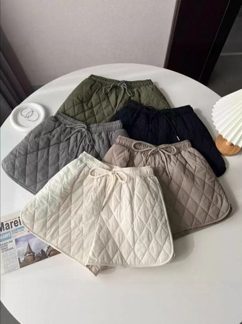 Ženske hlače s visokim strukom, dužina 5/4, poliester, mikroelastične, bez glačanja