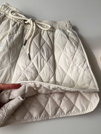 Ženske hlače s visokim strukom, dužina 5/4, poliester, mikroelastične, bez glačanja