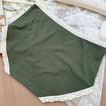 Ženske gaćice s srednjim porastom, antibakterijske od najlona, čipka eyelash lace, galaksija uzorak i mašnica; pamukasta podstava.