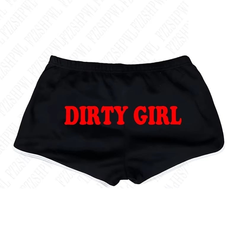 Ženski šorts s niskim strukom i otiskom abecede, dužina do tri četvrtine, poliester, gradski stil