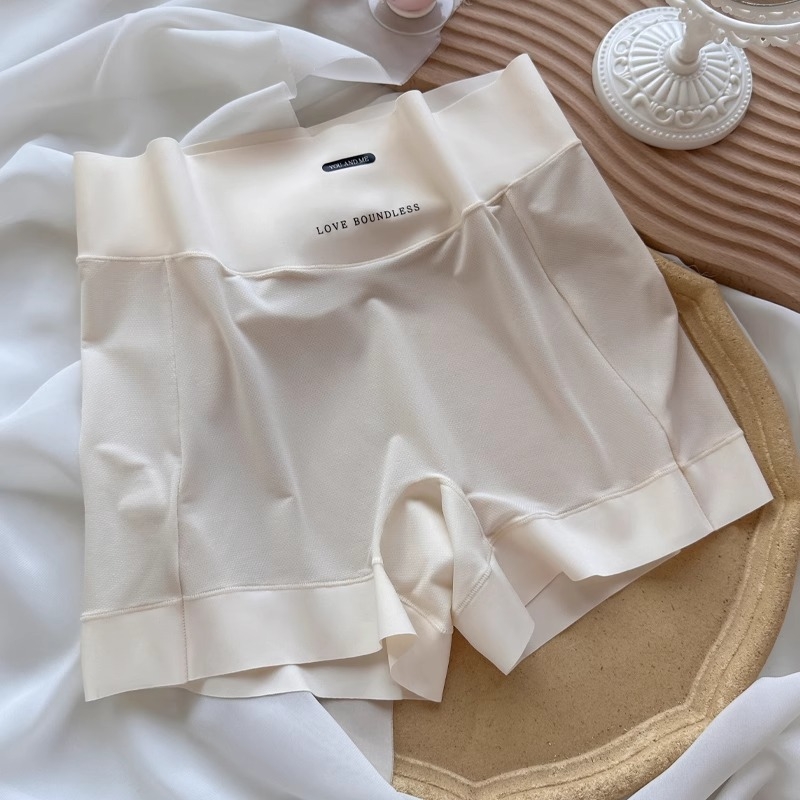 Sieviešu drošības biksītes ar vidējo jostas vietu, neilons/poliamīds 82,9%, iekšējā daļa 100% kokvilna, anti-caurspīdīgums, modelis D53