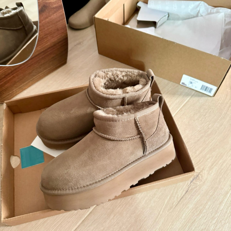 Ženske zimske čizme za snijeg s gornjim dijelom od krzna, unutarnja ovčja koža, gumeni potplat s protukliznim dizajnom, klinasti potplat 3,5 cm