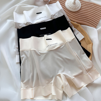 Plus izmēra drošības apakšveļa – necaurspīdīga, neilons/poliamīds 82.9%, viduklis vidējā augstumā, kaunuma zonas oderējums 100% kokvilna