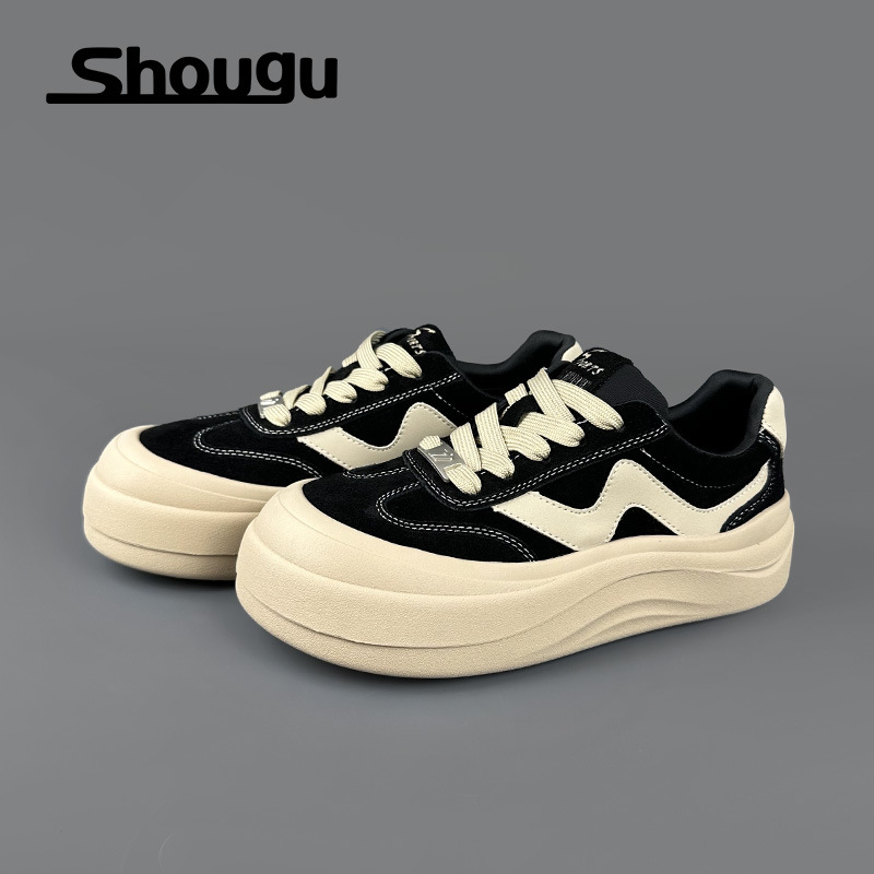 Γυναικεία casual δερμάτινα sneakers από δέρμα αγελάδας, στρογγυλή μύτη, χαμηλό κολάρο, φτέρνα 3–5 εκ, σόλα από καουτσούκ