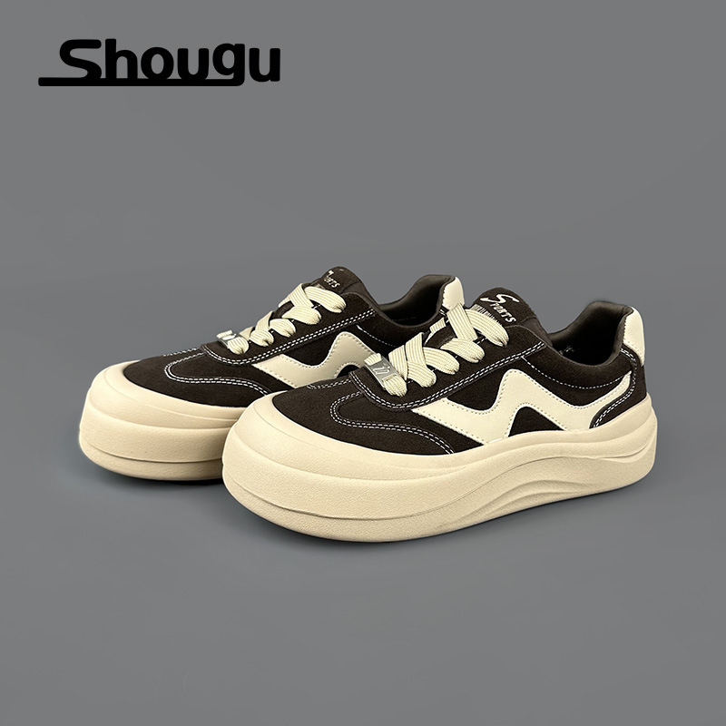 Γυναικεία casual δερμάτινα sneakers από δέρμα αγελάδας, στρογγυλή μύτη, χαμηλό κολάρο, φτέρνα 3–5 εκ, σόλα από καουτσούκ