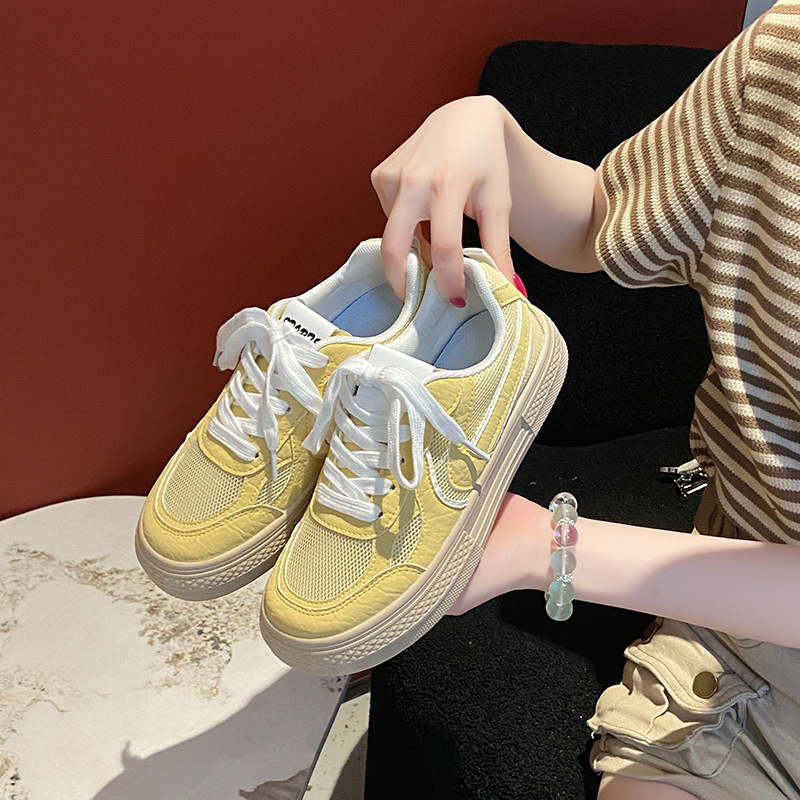 Női zárt orrú sportcipő PU+hálós felsőrésszel, kerek orr, 3–5 cm sarokmagasság, gumi talp