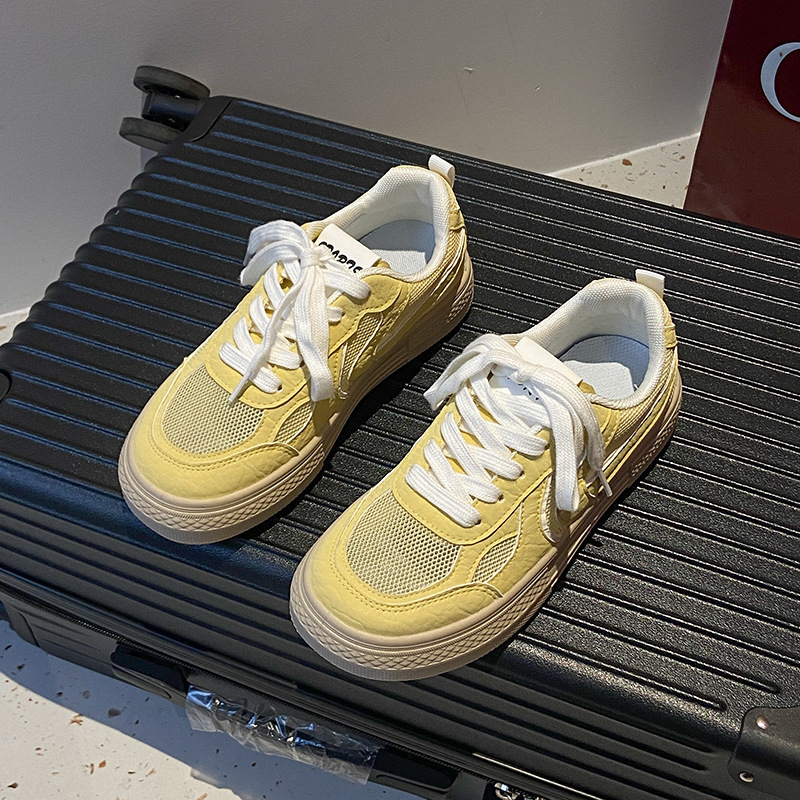 Női zárt orrú sportcipő PU+hálós felsőrésszel, kerek orr, 3–5 cm sarokmagasság, gumi talp