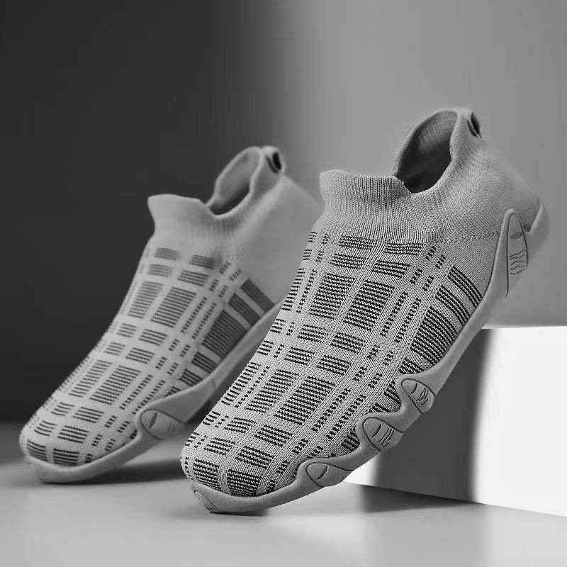 Muške slip-on sportske tenisice, prozračne, karirani uzorak, zaobljeni vrh, PVC potplat