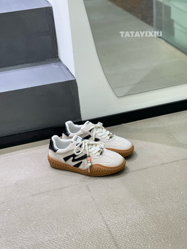 Női casual cipő fűzőkkel, felső rész valódi bőr, gumitalp, vastag talp