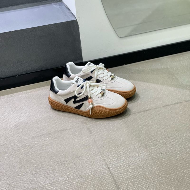 Női casual cipő fűzőkkel, felső rész valódi bőr, gumitalp, vastag talp