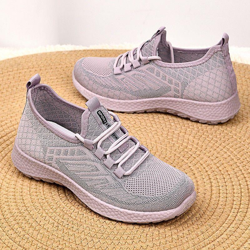 Női lapos cipő – lélegző hálós felső, mikroszálas bőr belső talp, MD talp, sarokmagasság 0–1 cm, zárás: slip-on (Upper: Mesh; Insole: Microfiber leather; Sole: MD; Heel height: 0–1 cm; Closure: Slip-on)