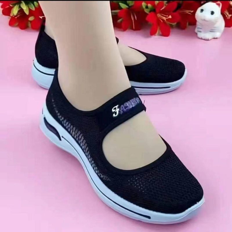 Női slip-on cipő hálós felsőrésszel, légáteresztő, csúszásmentes PVC talppal, alacsony sarok 1–3 cm