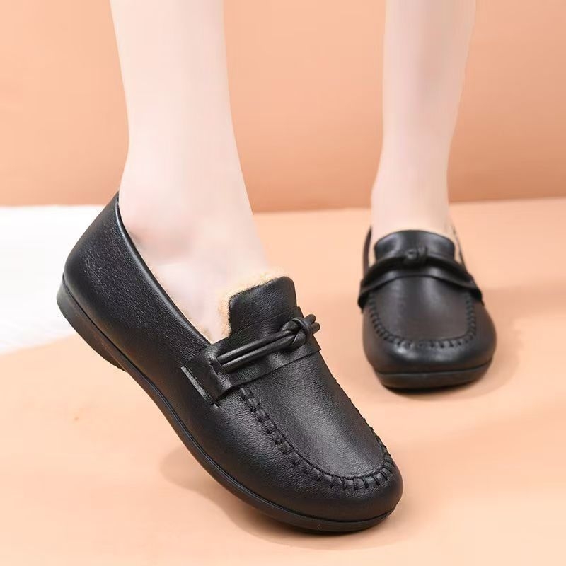 Ženske plišane slip-on mokasice za zimu 2025, niska potpetica 1–3 cm, gumena potplata, okrugli vrh