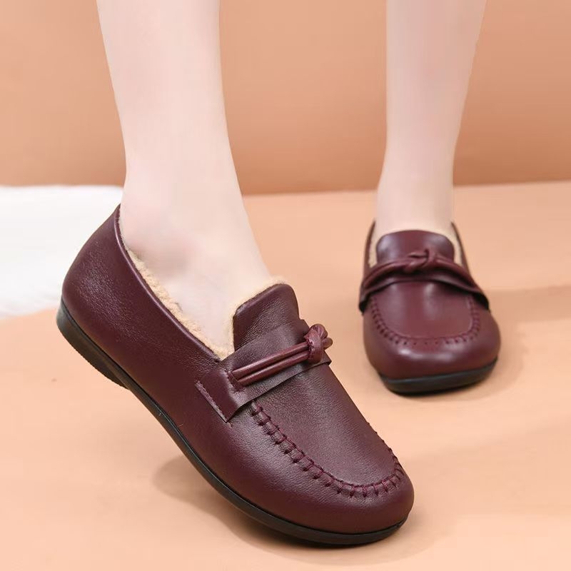 Ženske plišane slip-on mokasice za zimu 2025, niska potpetica 1–3 cm, gumena potplata, okrugli vrh
