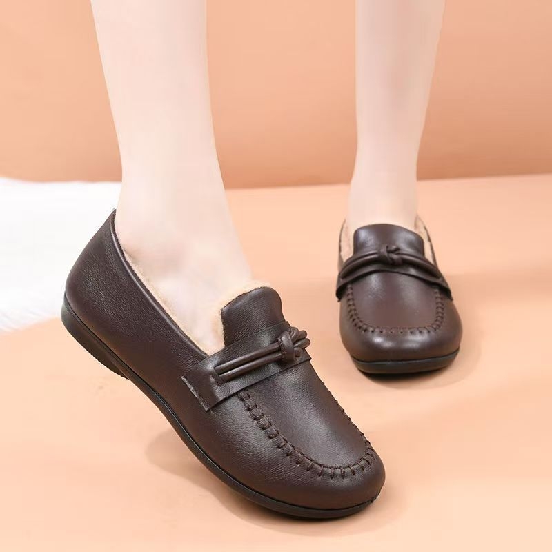 Ženske plišane slip-on mokasice za zimu 2025, niska potpetica 1–3 cm, gumena potplata, okrugli vrh