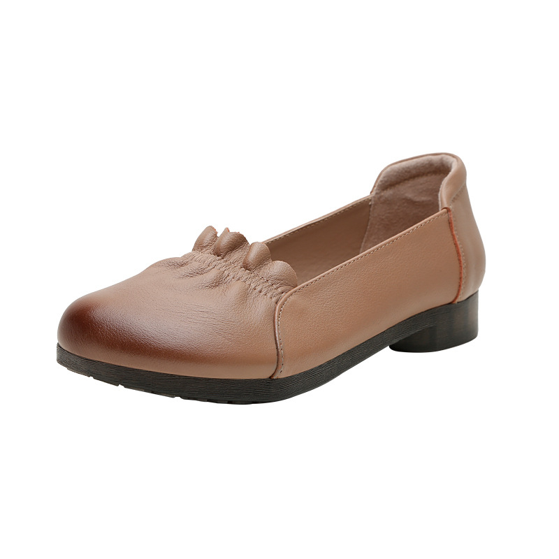 Ženske kožne loafers s mekanom potplatom, okrugli nos, nizak pet 1–3 cm, casual i udobne