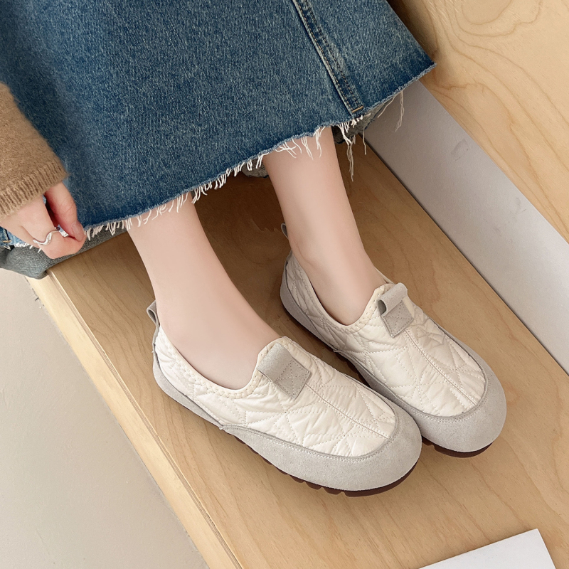 Ženske platnene mokasice u retro stilu, slip-on, s plišastim podstavom, gumena potplat, niska potpetica