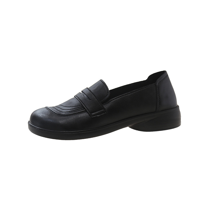 Ženske slip-on cipele, okrugli vrh, gornji materijal: Super Fiber, potplat: poliuretan, niski pet 1–3 cm, zatvaranje: slip-on