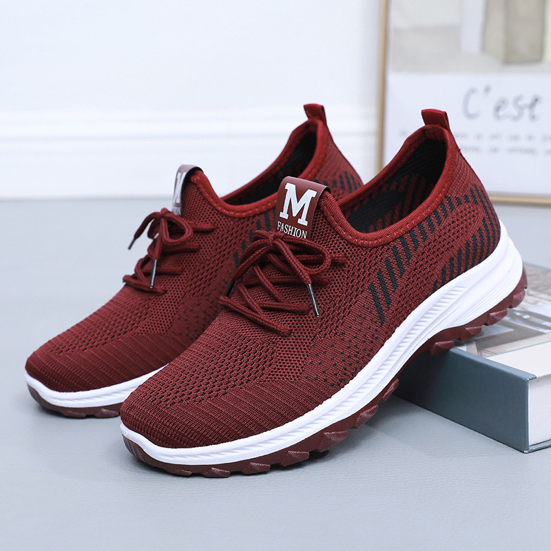 Ženske slip-on tenisice od tekstila s Flyknjim gornjim dijelom i gumom; prozračna i protuklizna, okrugli vrh, niski plosnati potpetica 1-3 cm, pogodne za svakodnevno nošenje u proljeće, ljeto i jesen