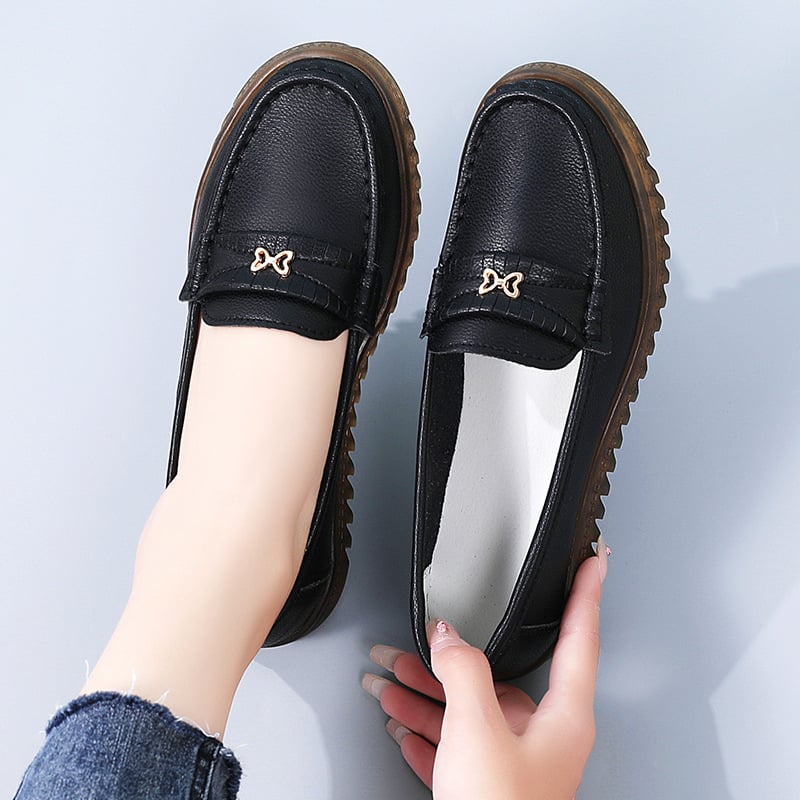 Ženske minimalističke loafer s okruglim vrhom, gornji dio od dviju slojeva teleće kože, ulošak od prirodne kože, TPR potplat, nizak potplat 1–3 cm, casual slip-on obuća