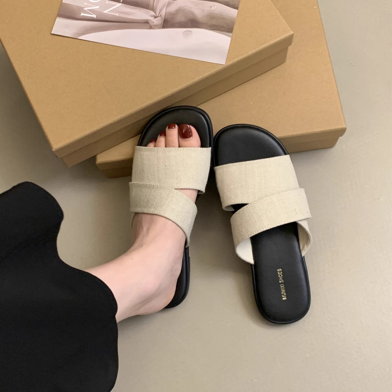 Ženske flip-flop sandale s ploskim gornjim dijelom od plastike, gumeni đon, minimalistički dizajn, debljina đona 0–3 cm, ravna podloga
