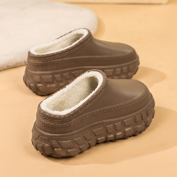 Unisex jesensko-zimske pamukne cipele s EVA gornjim dijelom i sole, podstavljena plišem, srednje visoki gornji dio, 3–5 cm povišena peta, protuklizna potplat