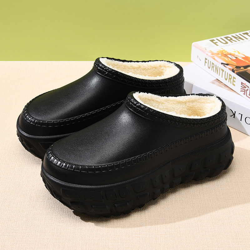Unisex jesensko-zimske pamukne cipele s EVA gornjim dijelom i sole, podstavljena plišem, srednje visoki gornji dio, 3–5 cm povišena peta, protuklizna potplat