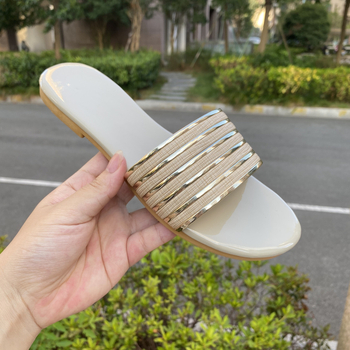 Dámske ploché sandále Slip-On, PU vrchnok, gumová podrážka, hrúbka podrážky 0–3 cm, jeseň 2025, pohodlné