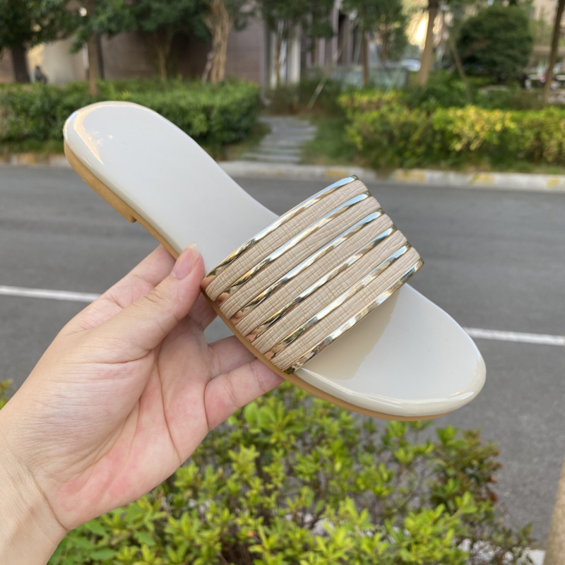 Dámske ploché sandále Slip-On, PU vrchnok, gumová podrážka, hrúbka podrážky 0–3 cm, jeseň 2025, pohodlné