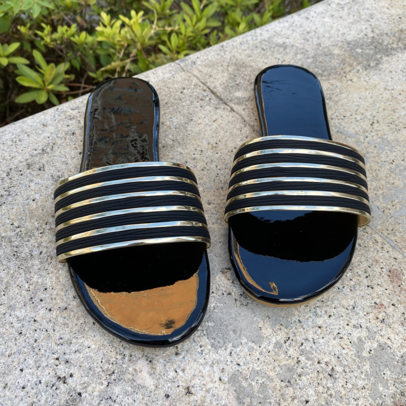 Dámske ploché sandále Slip-On, PU vrchnok, gumová podrážka, hrúbka podrážky 0–3 cm, jeseň 2025, pohodlné
