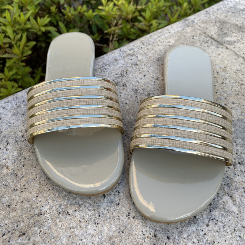 Dámske ploché sandále Slip-On, PU vrchnok, gumová podrážka, hrúbka podrážky 0–3 cm, jeseň 2025, pohodlné