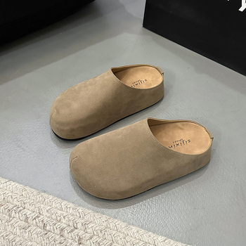 Dámske slip-on topánky s PU vrchným dielom, gumová podrážka, okrúhla špička