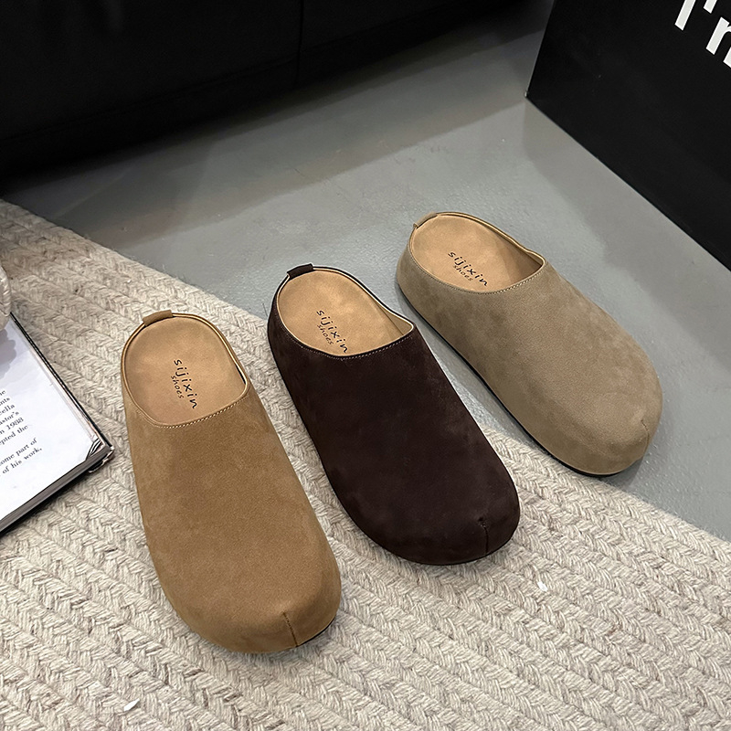 Dámske slip-on topánky s PU vrchným dielom, gumová podrážka, okrúhla špička