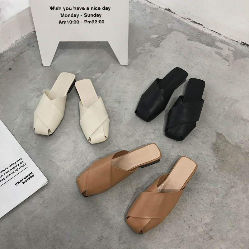 Ženske mule sandale s kvadratnim vrhom – prozračan PU gornji dio, podstava od umjetne kože, gumeni đon, ravna potpetica, slip-on zatvaranje