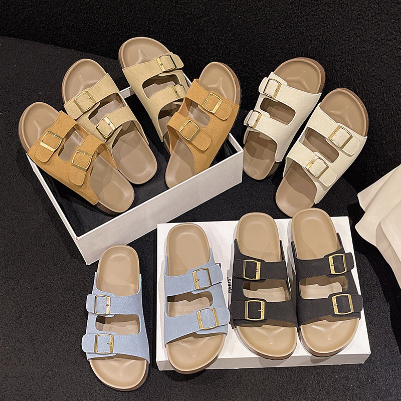 Sandale s debelim potplatom u Birkenstock stilu, gornji dio od platna, gumena potplata, mrežasti uzorak, unutarnja podstava od tkanine