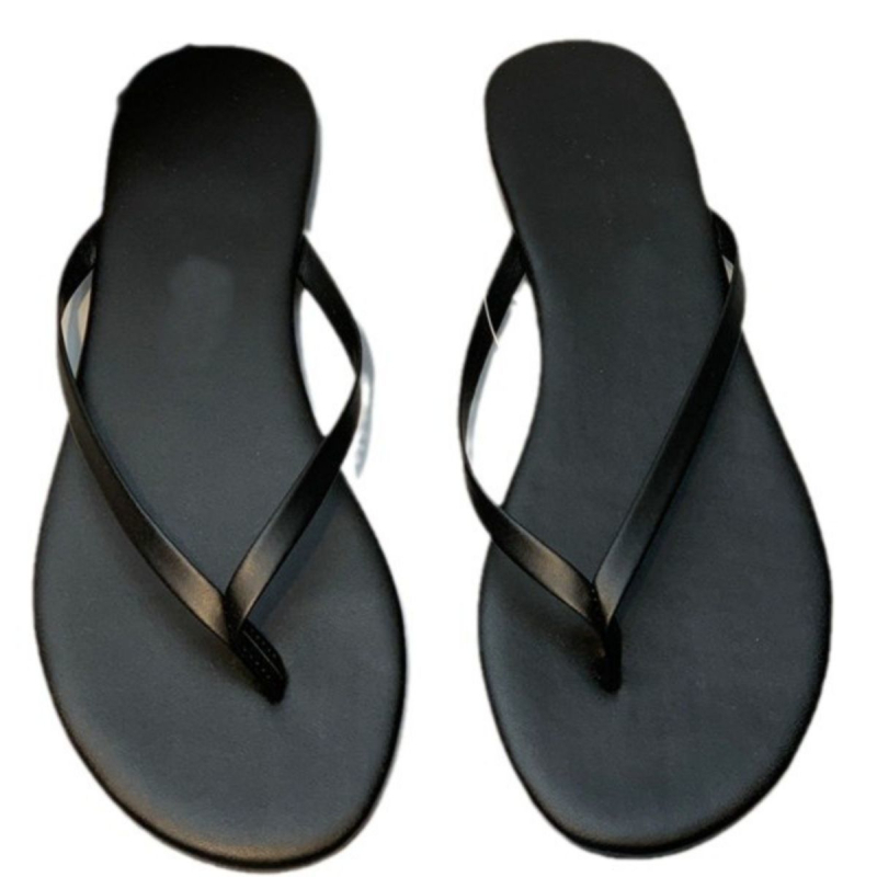 Dámske thong sandále, kórejský štýl; vrchný materiál: umelá PU; podrážka: guma; hrúbka podrážky 0–3 cm; plochá podrážka