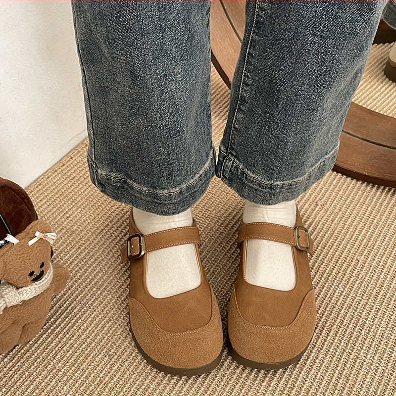 Baotou papuče – minimalistické; okrúhla špička; slip-on; PU vrchná časť; kompozitná podrážka.